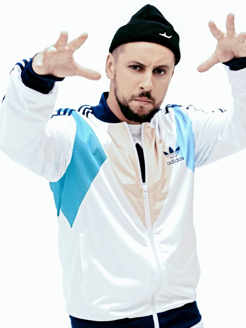 Гройсман MONATIK 3