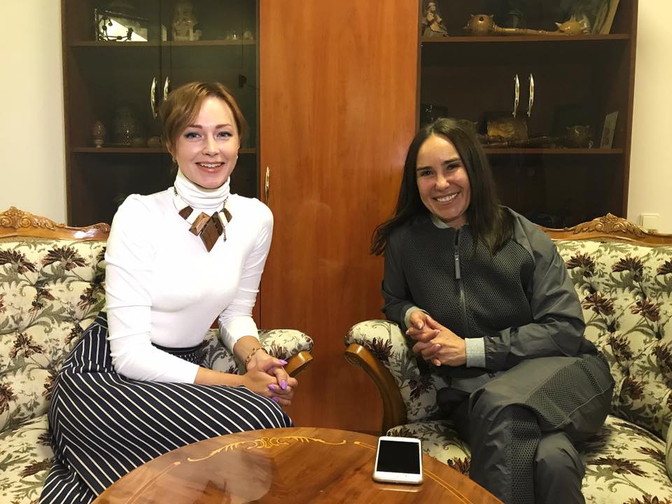 Анюта Славская и Стелла Захарова