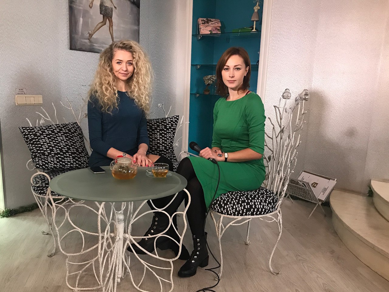 Анастасия Иванова и Анюта Славская