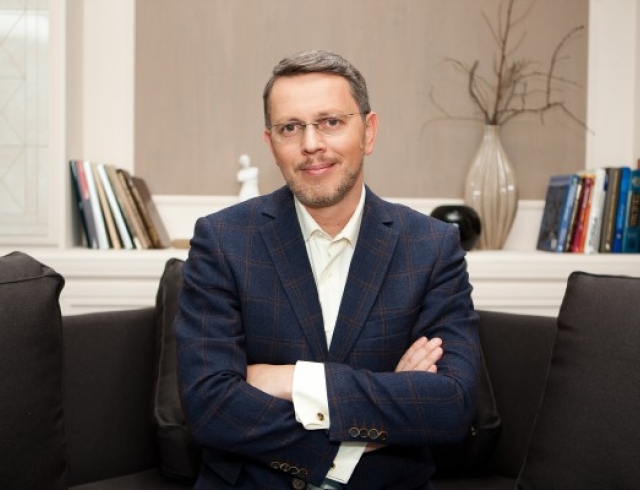 Дмитрий Слоссер